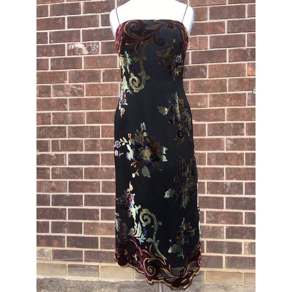 Alexia Admor spaghetti strap black w/velvet floral - Picture 5 of 9